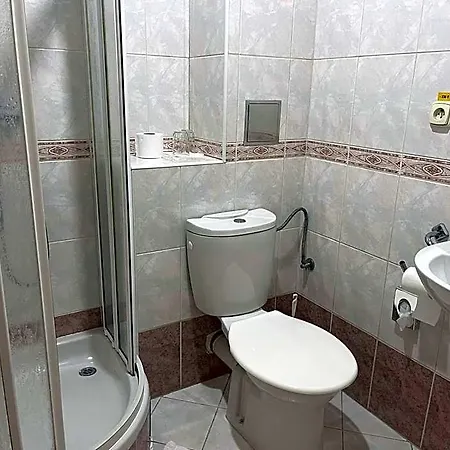 Garni G Ξενοδοχείο 2*