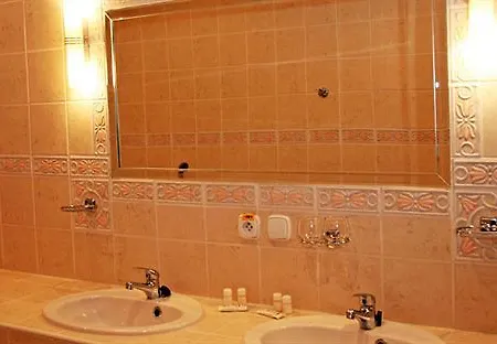 Garni G Hotel 2*
